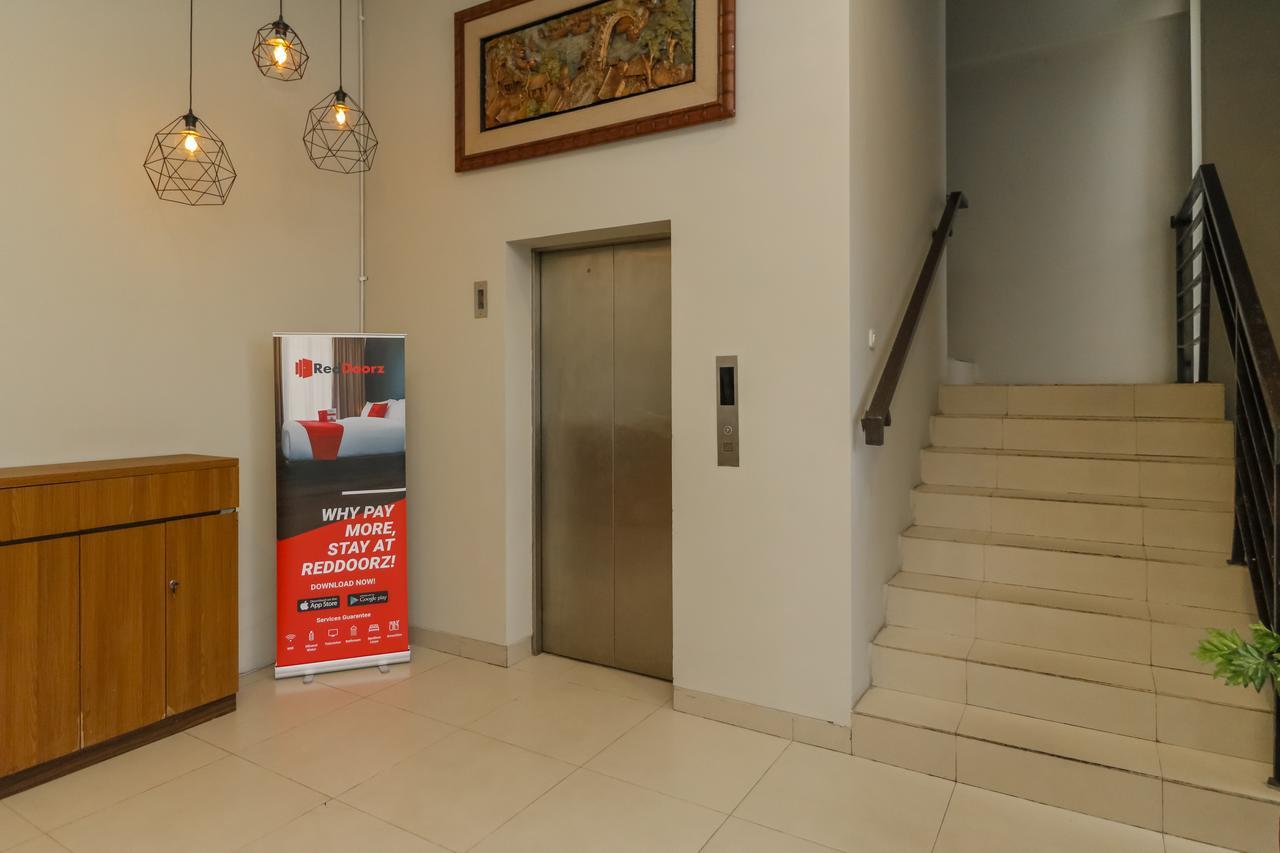 Reddoorz Plus @ Kapuk Business Park Джакарта Экстерьер фото